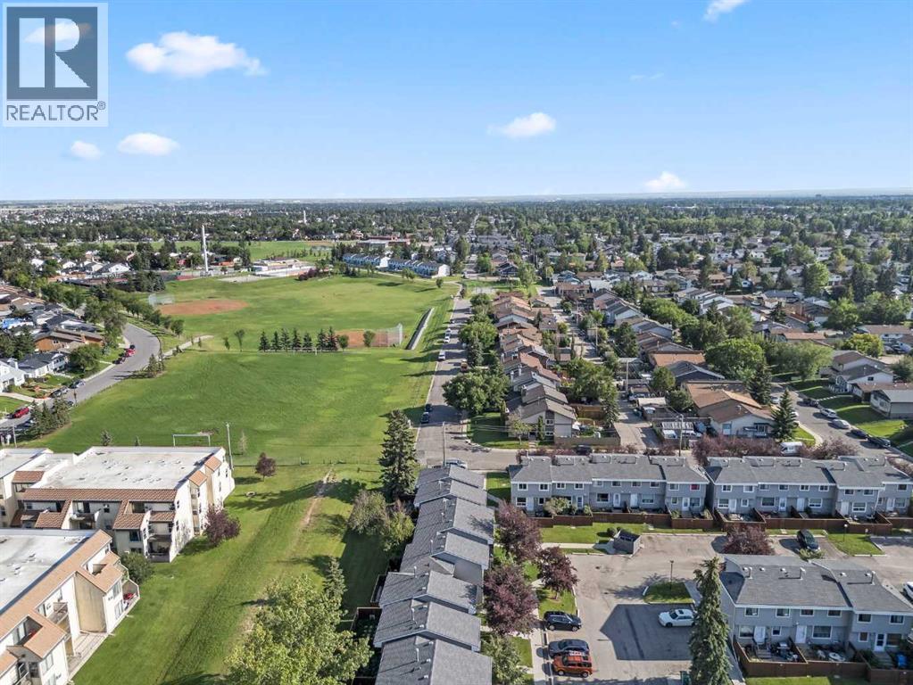 Single Family House for Sale in    Street NE Temple Calgary 
