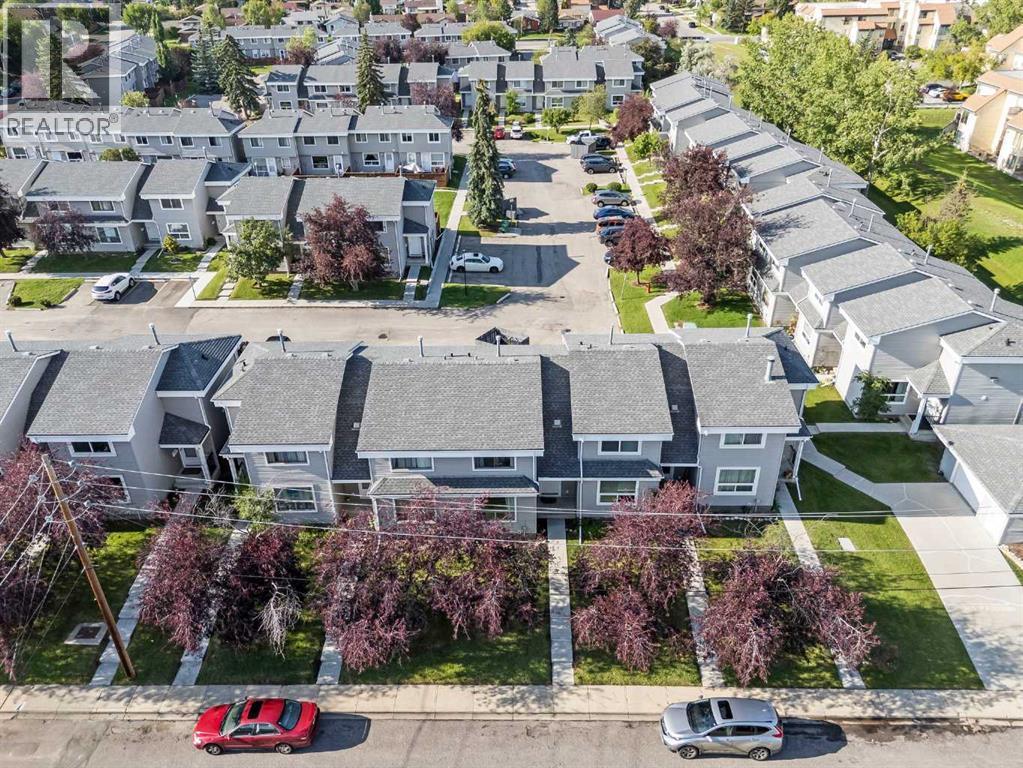 Single Family House for Sale in    Street NE Temple Calgary 