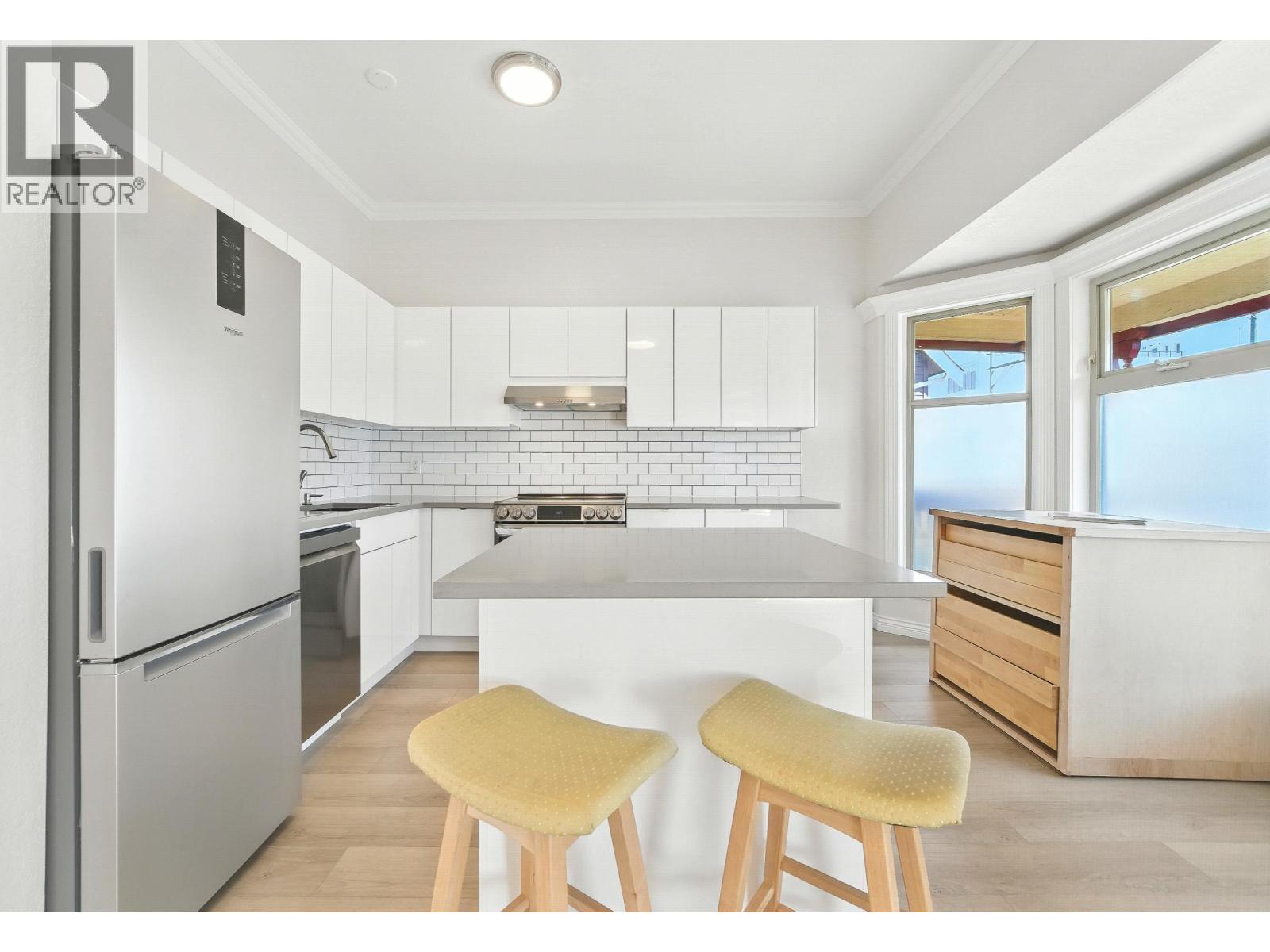 Photo 12 of 1165 E Pender Street, Vancouver BC