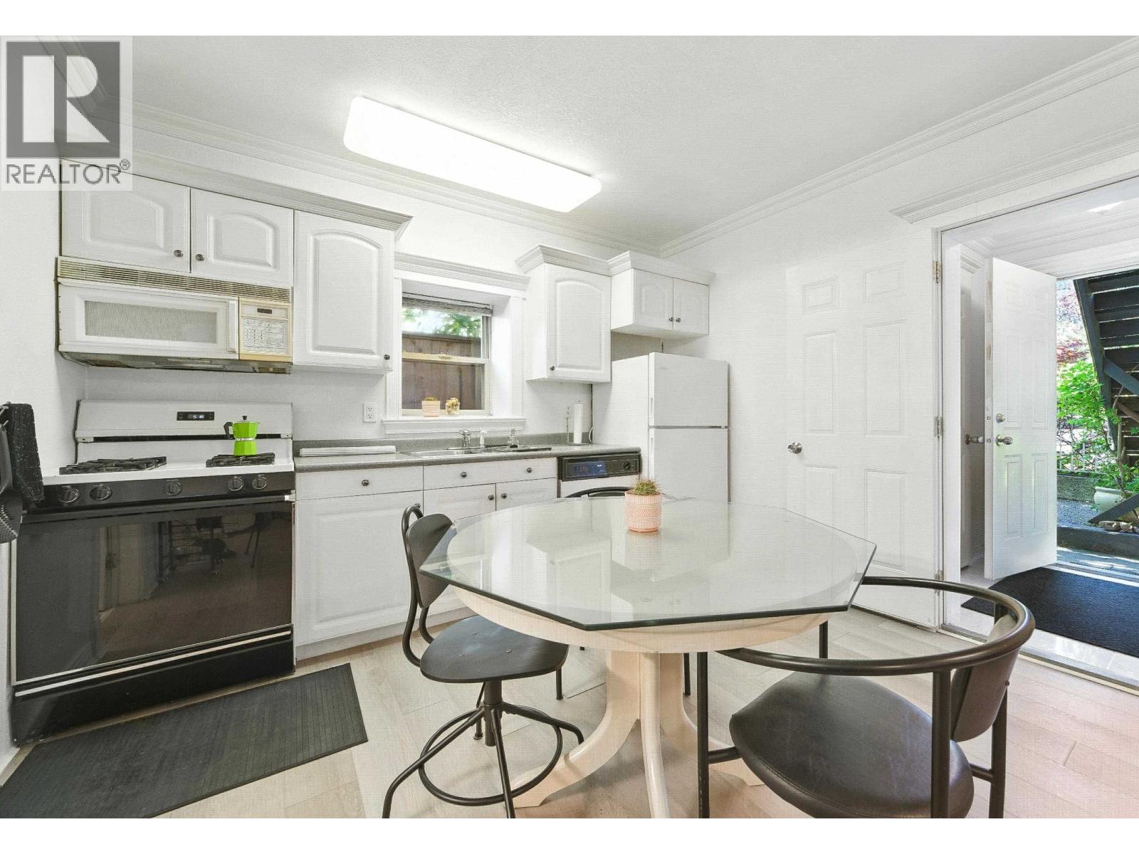 Photo 37 of 1165 E Pender Street, Vancouver BC