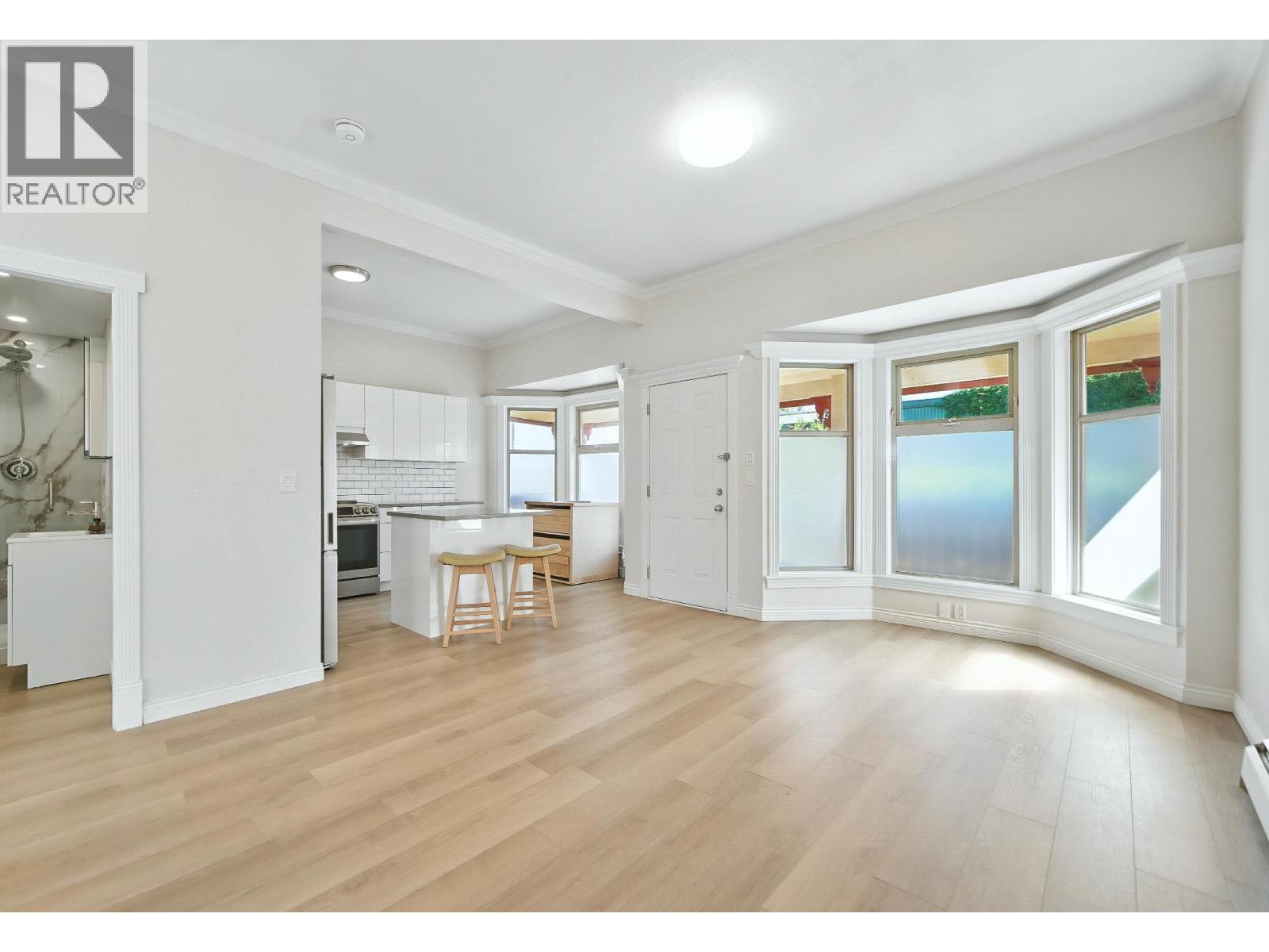 Photo 23 of 1165 E Pender Street, Vancouver BC