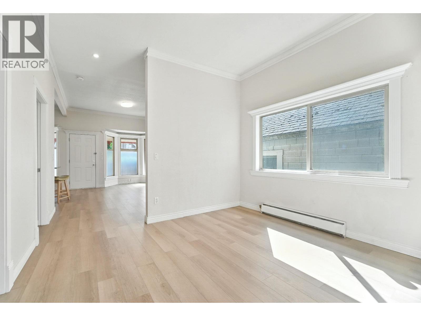 Photo 5 of 1165 E Pender Street, Vancouver BC