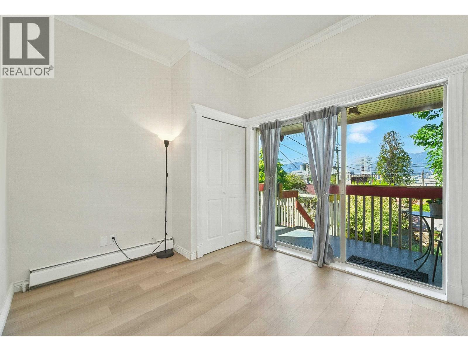 Photo 8 of 1165 E Pender Street, Vancouver BC