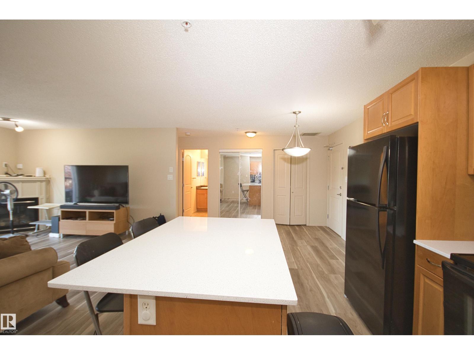 Photo 10 of 311 2098 Blackmud Creek Dr Sw, Edmonton AB