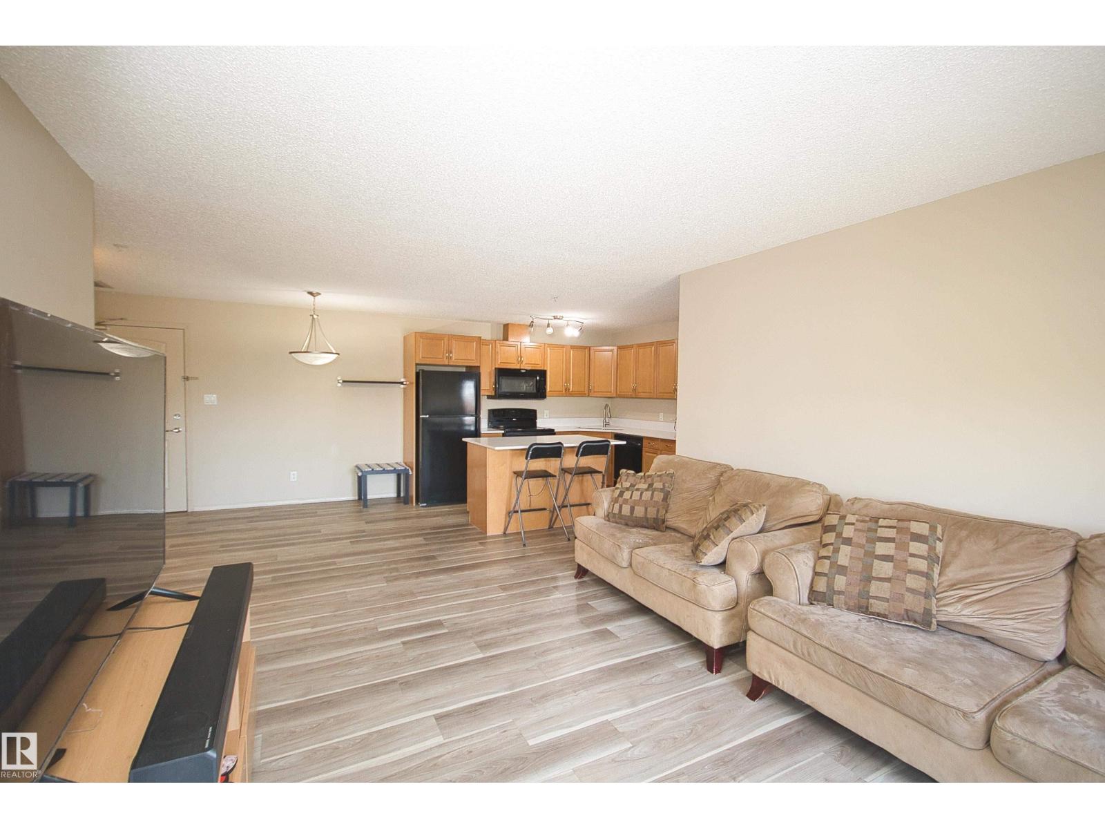 Photo 13 of 311 2098 Blackmud Creek Dr Sw, Edmonton AB