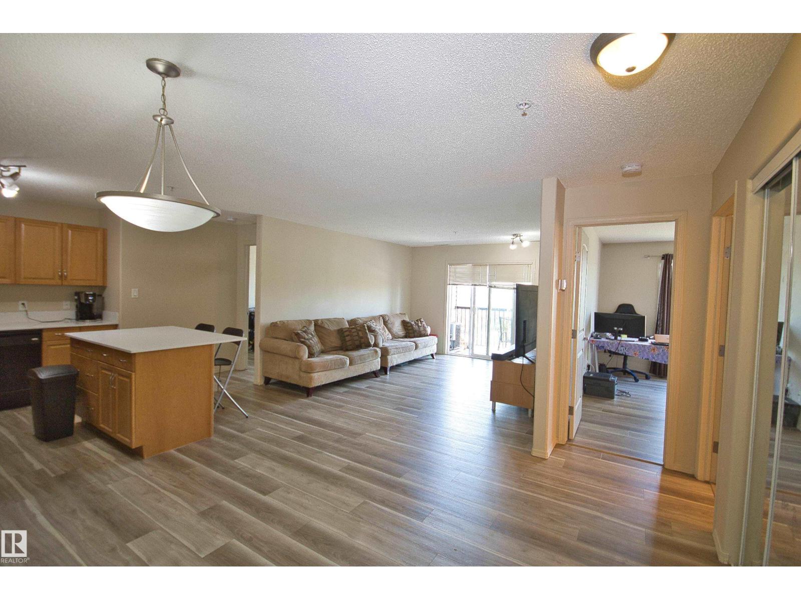Photo 14 of 311 2098 Blackmud Creek Dr Sw, Edmonton AB