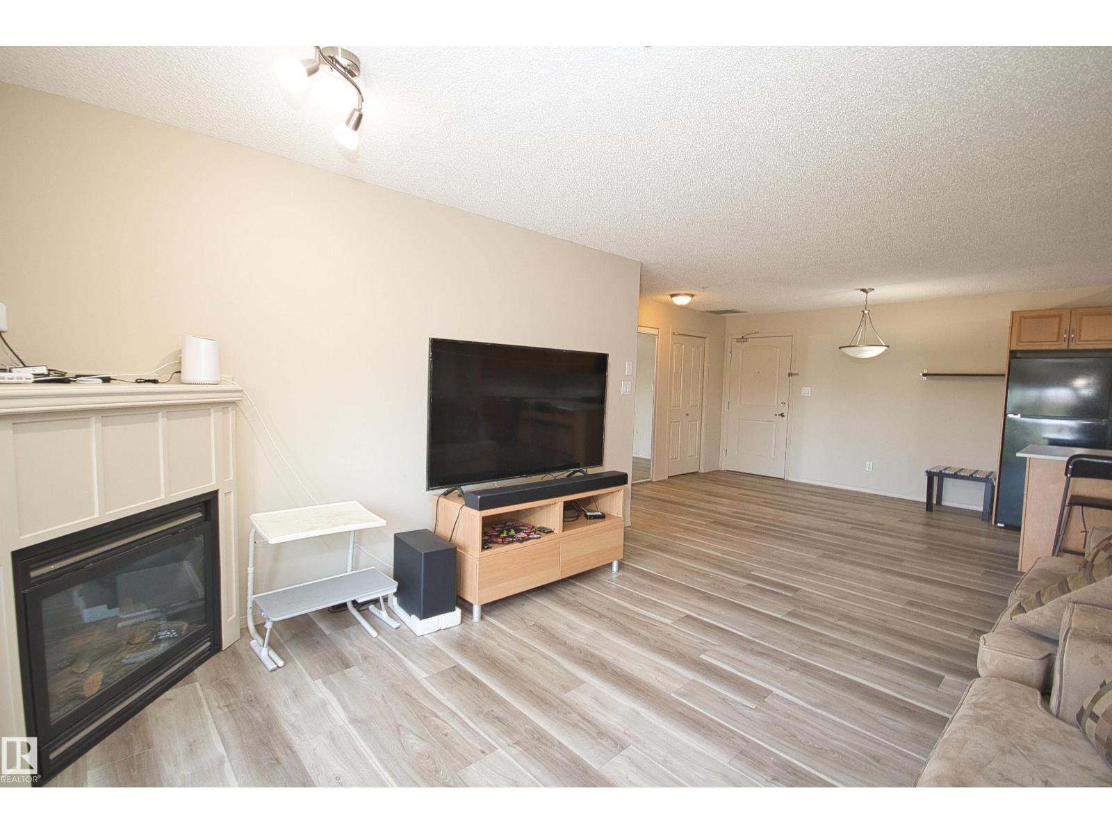 Photo 16 of 311 2098 Blackmud Creek Dr Sw, Edmonton AB