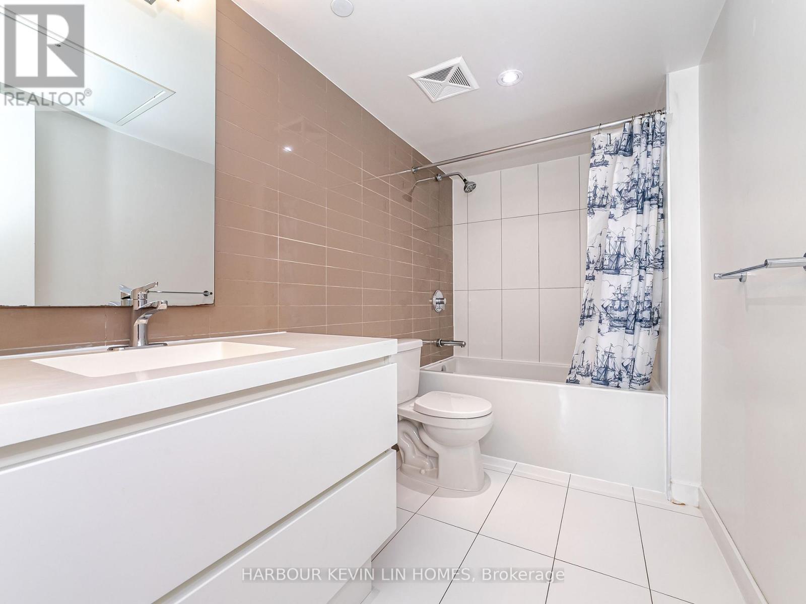 Photo 13 of 1009 75 Queens Wharf Road, Toronto ON