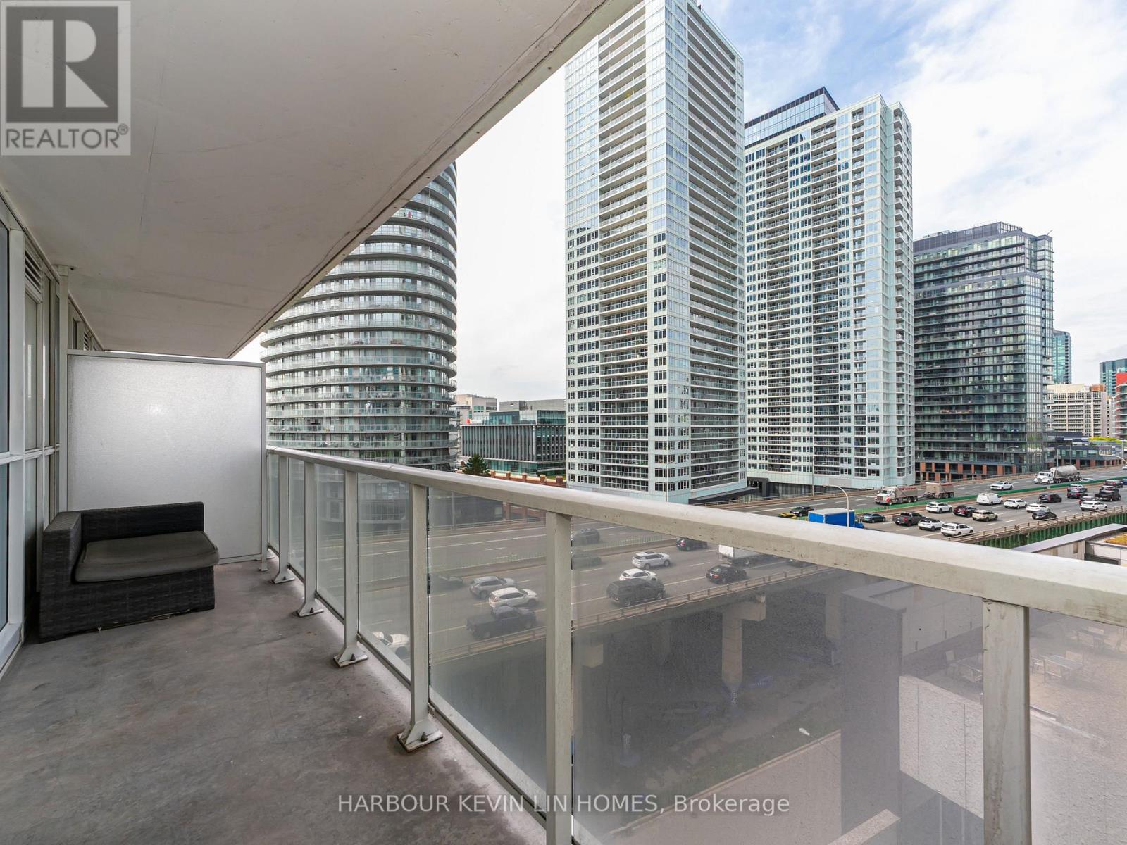 Photo 39 of 1009 75 Queens Wharf Road, Toronto ON
