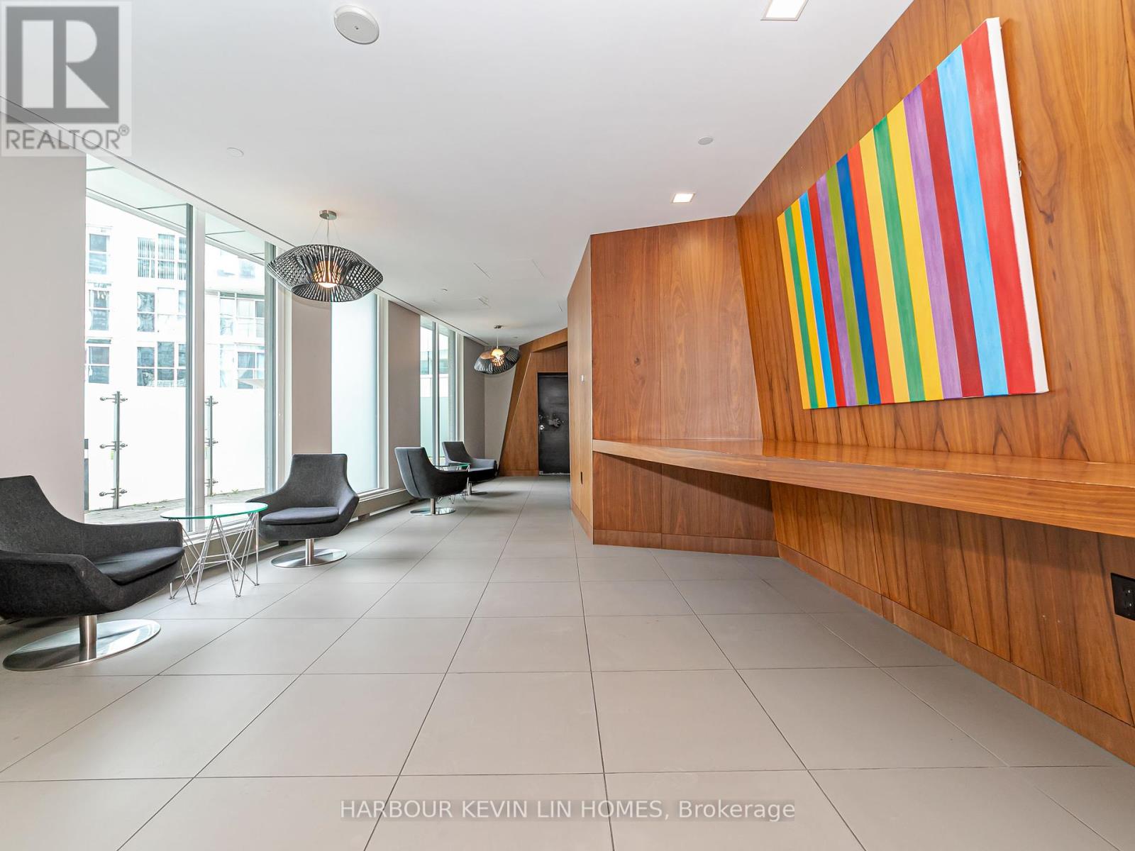 Photo 34 of 1009 75 Queens Wharf Road, Toronto ON
