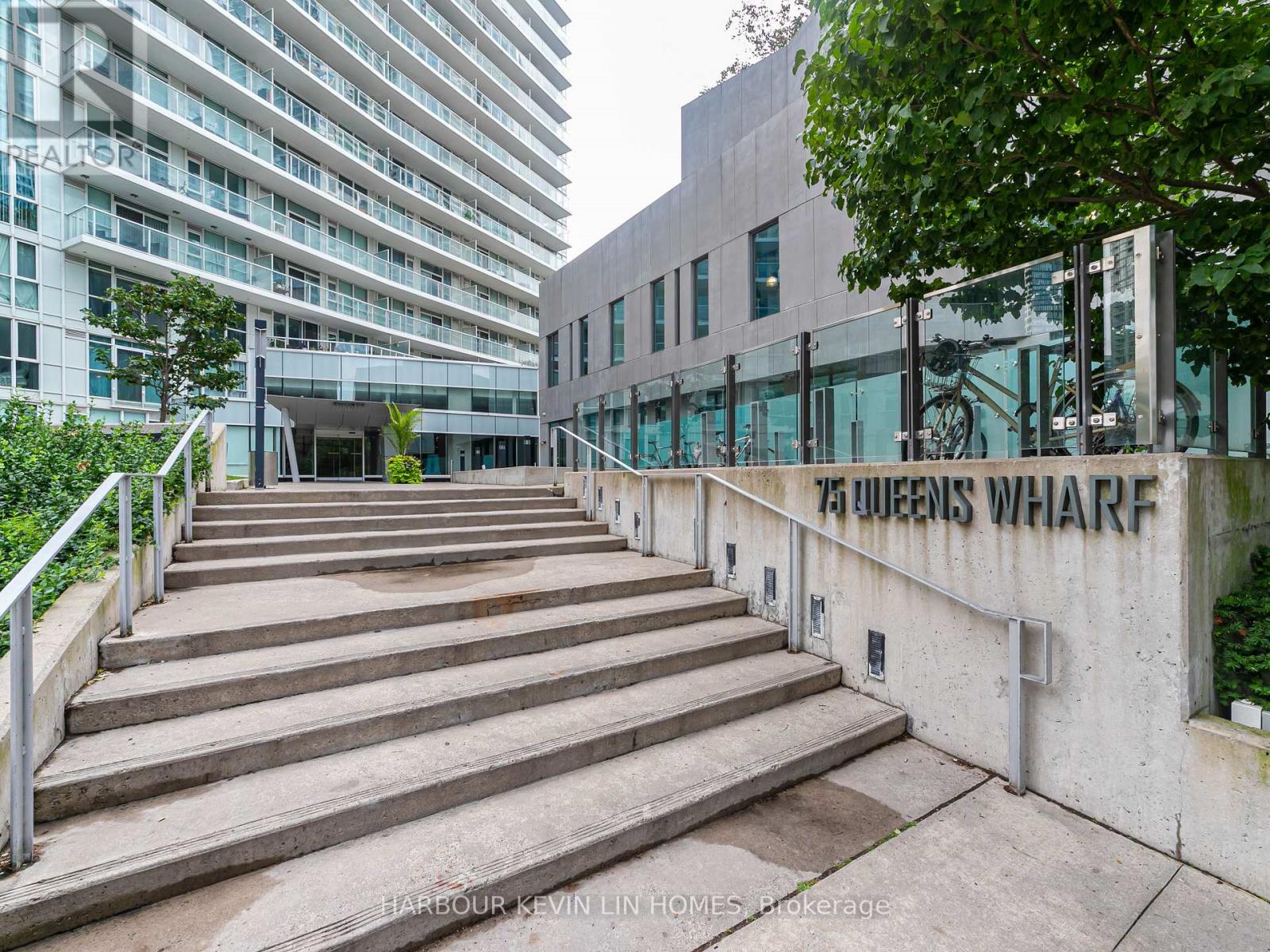 Photo 44 of 1009 75 Queens Wharf Road, Toronto ON