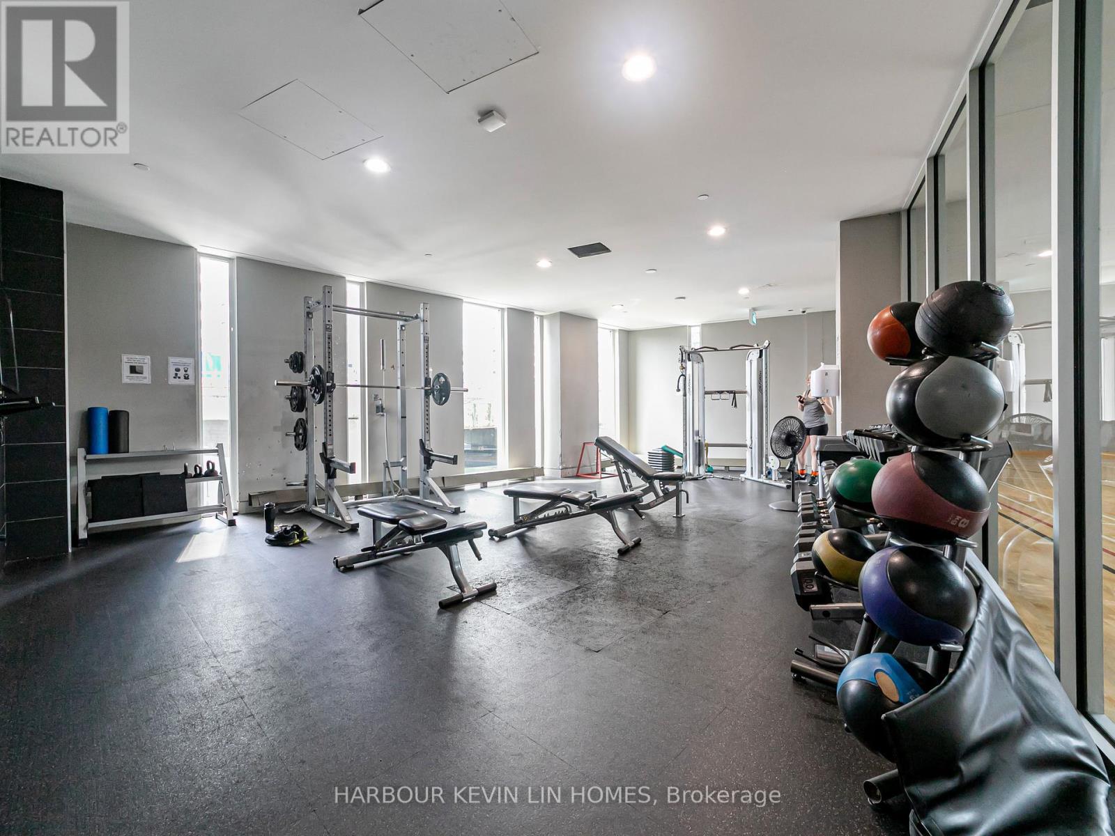 Photo 33 of 1009 75 Queens Wharf Road, Toronto ON
