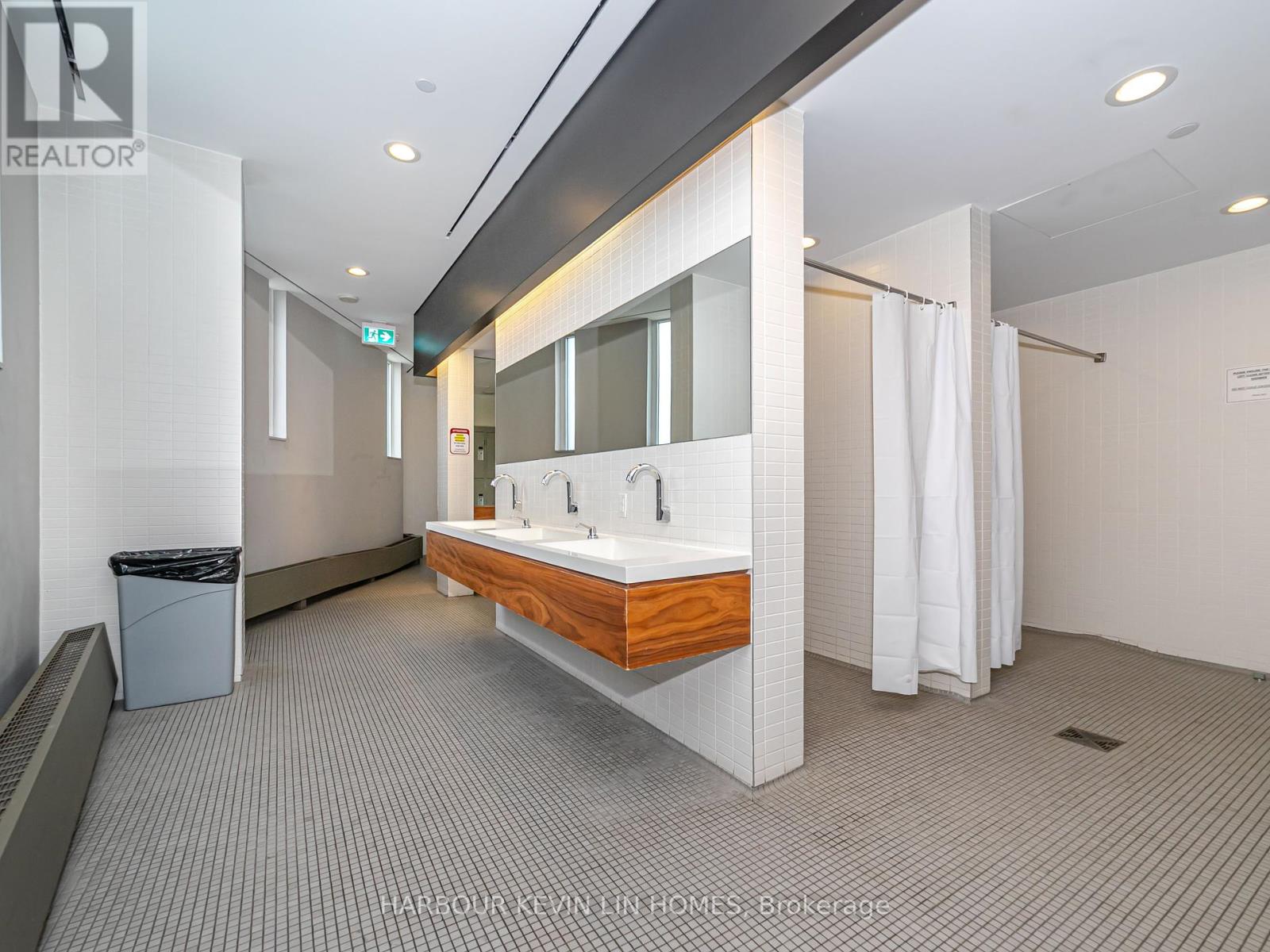 Photo 50 of 1009 75 Queens Wharf Road, Toronto ON