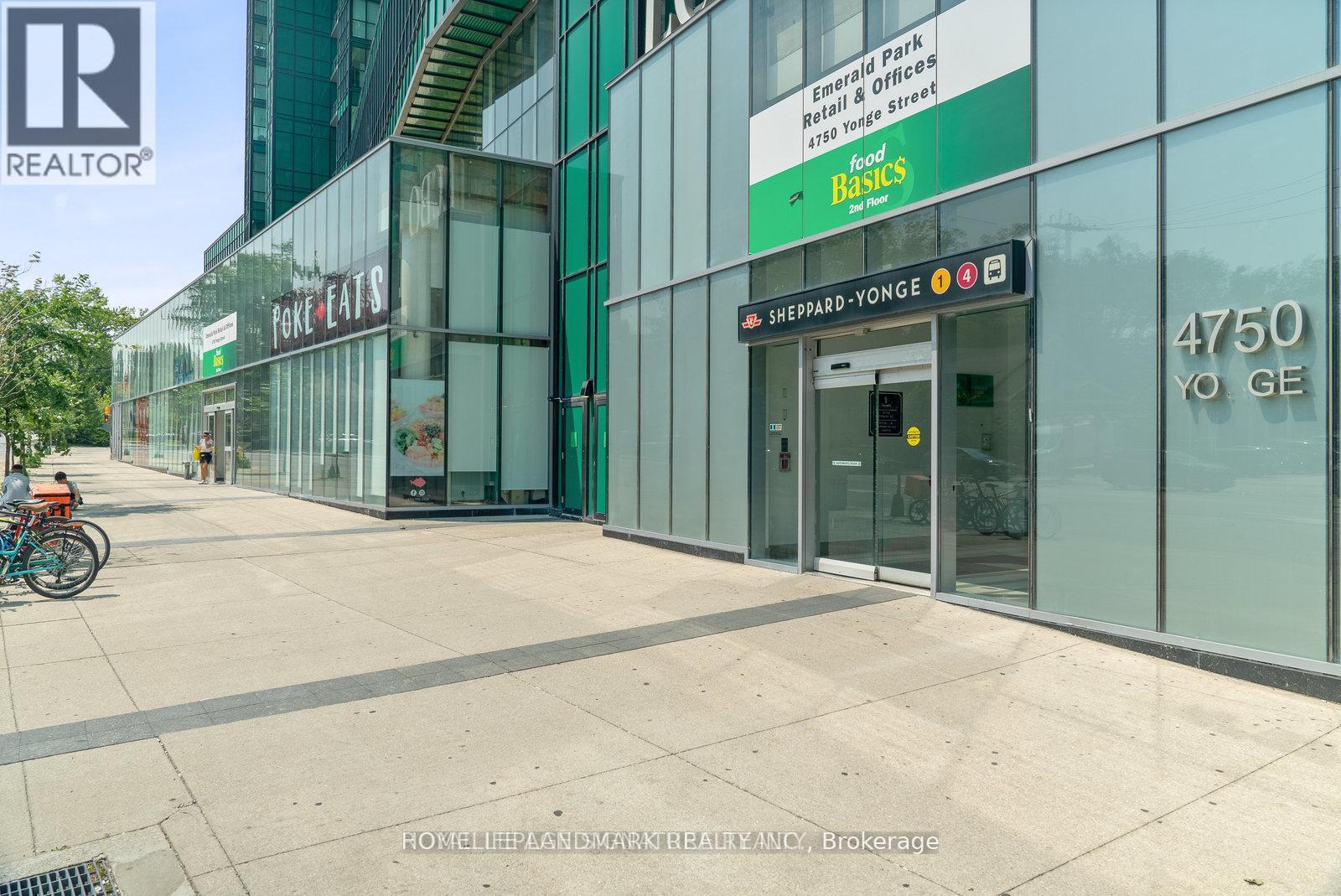 Photo 7 of 122 4750 Yonge Street, Toronto ON