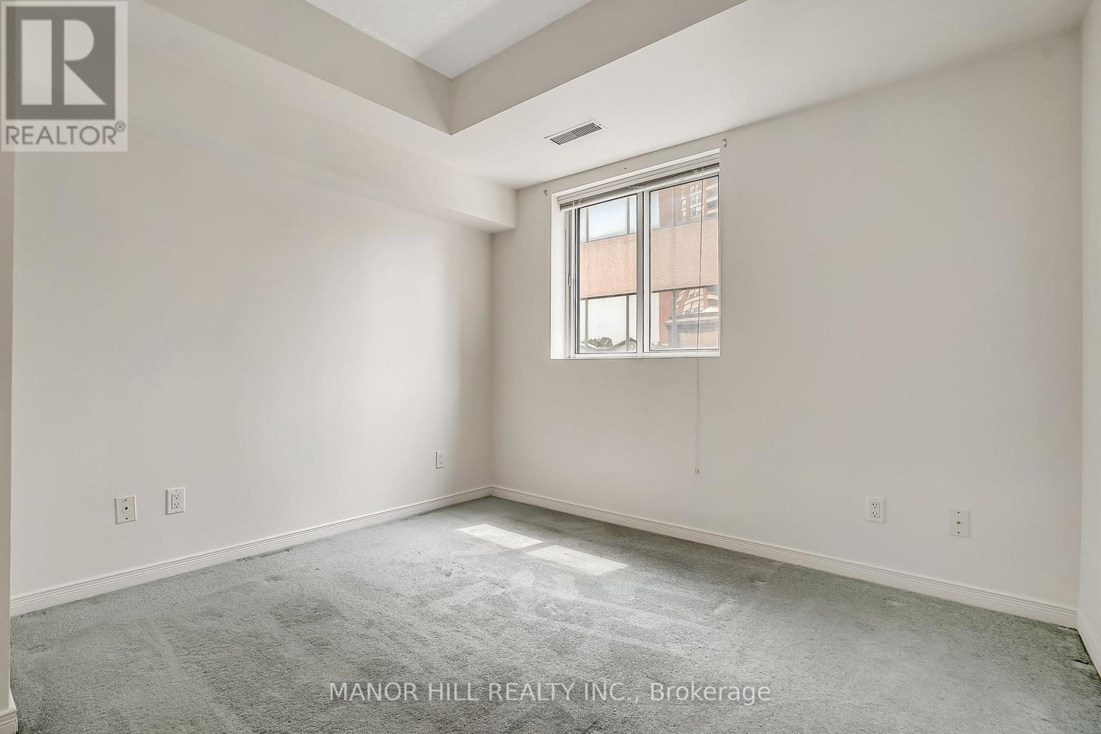 Photo 24 of 301 2351 Kennedy Road, Toronto ON