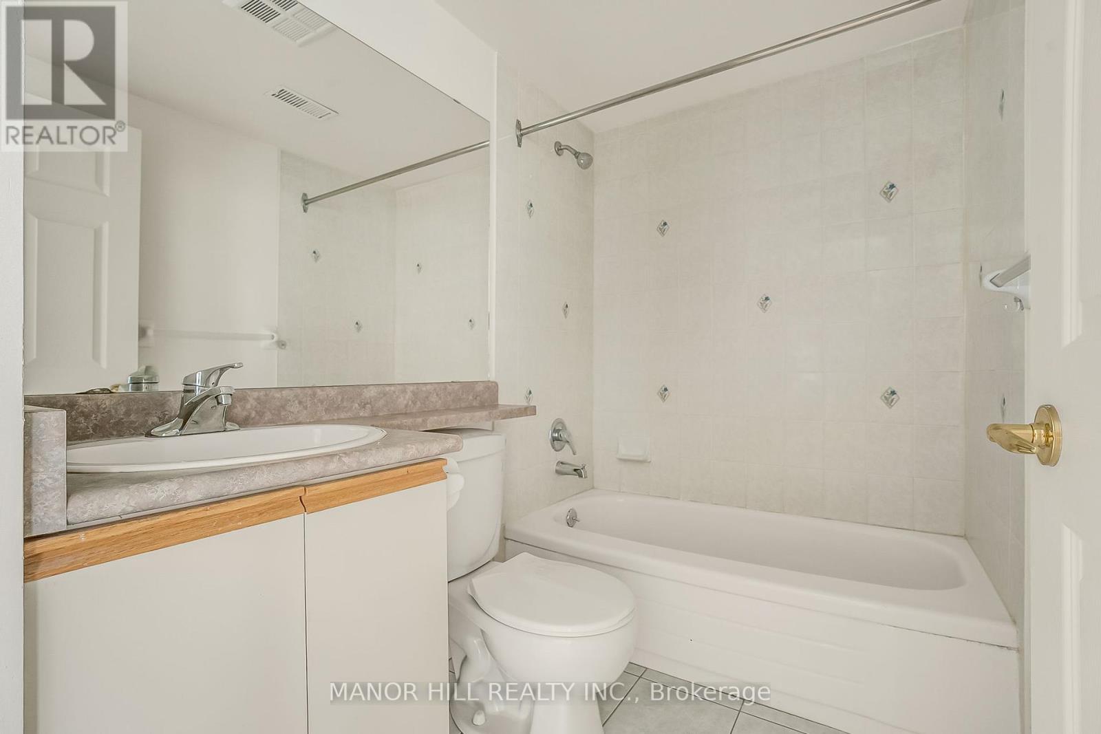 Photo 29 of 301 2351 Kennedy Road, Toronto ON