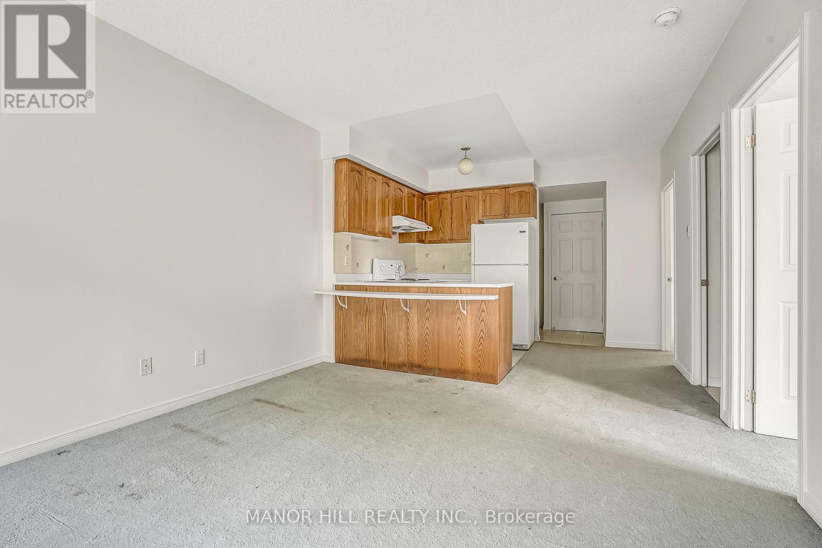 Photo 9 of 301 2351 Kennedy Road, Toronto ON