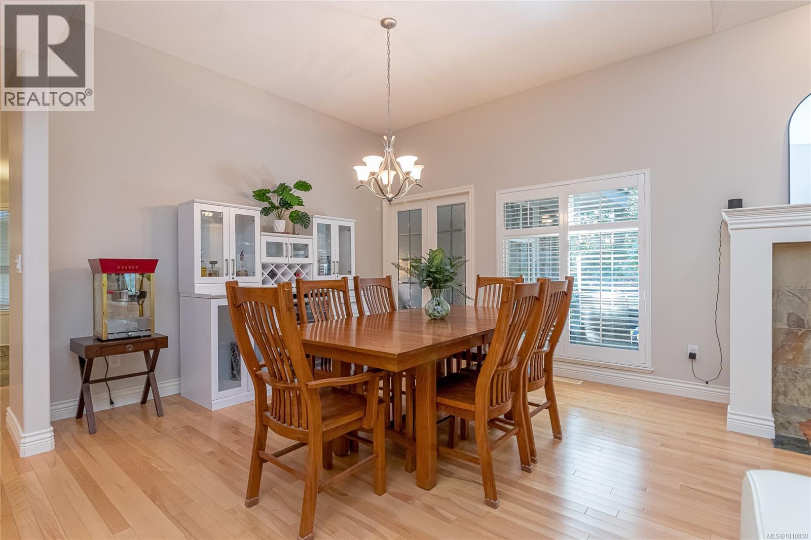 Photo 18 of 1283 Roberton Blvd, French Creek BC