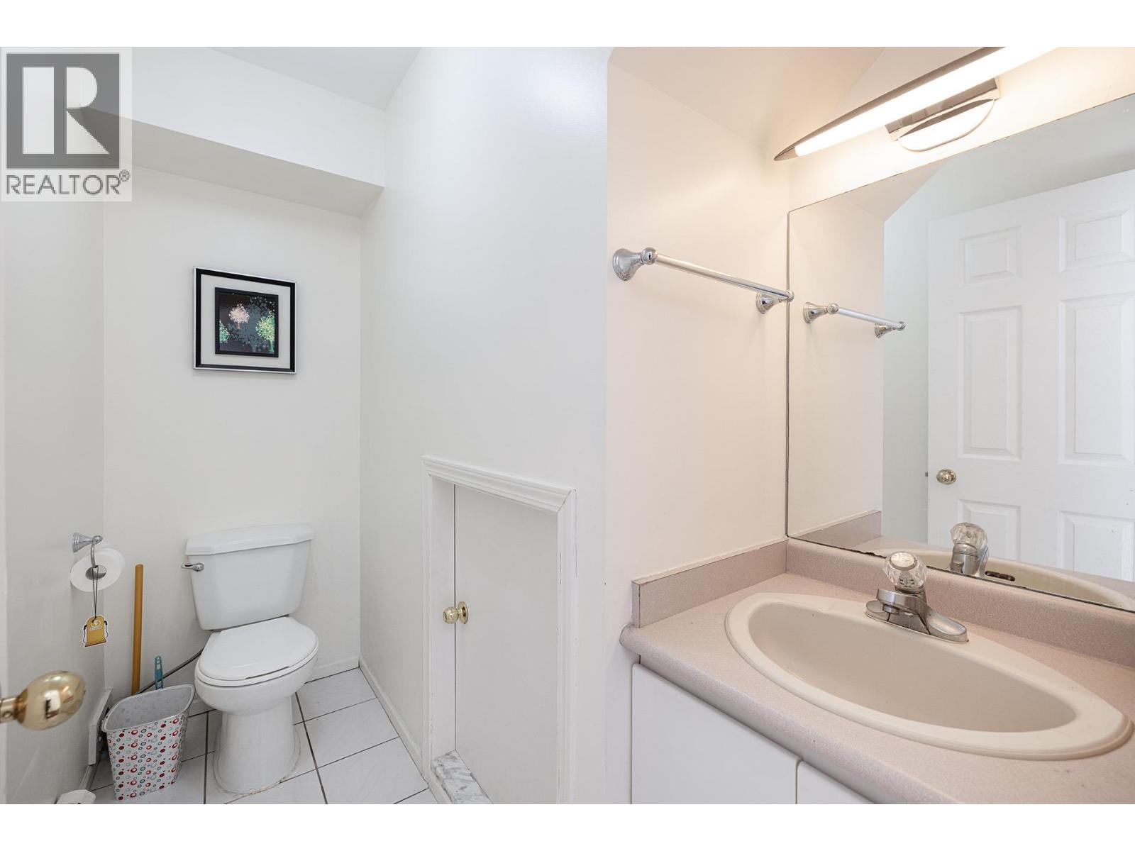 Photo 2 of 8573 Laurel Street, Vancouver BC