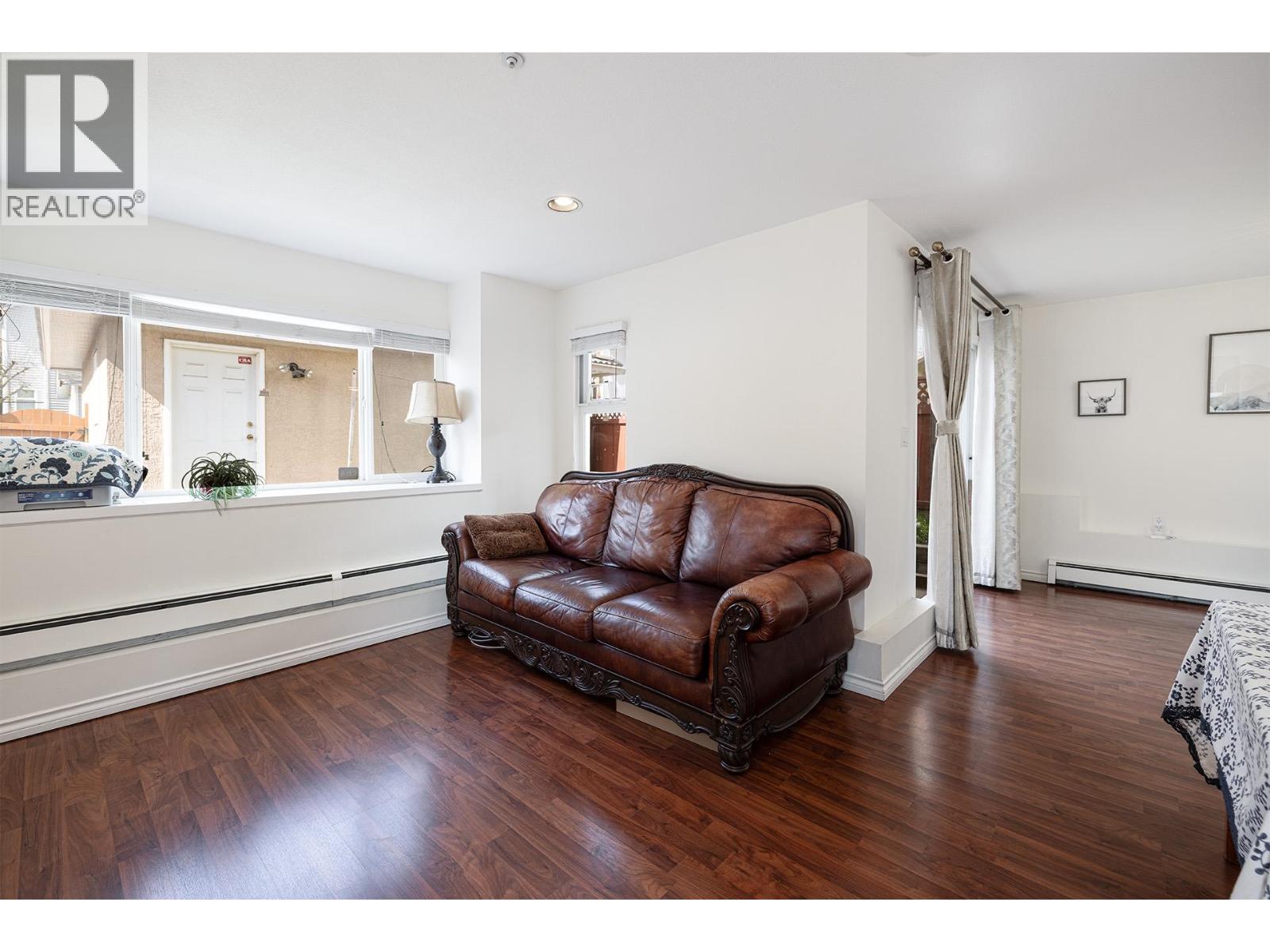 Photo 23 of 8573 Laurel Street, Vancouver BC