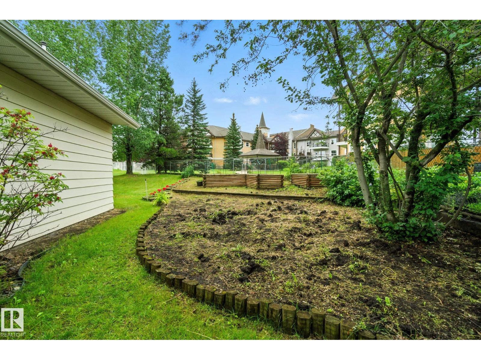 Photo 41 of 5501 54 Av, Beaumont AB