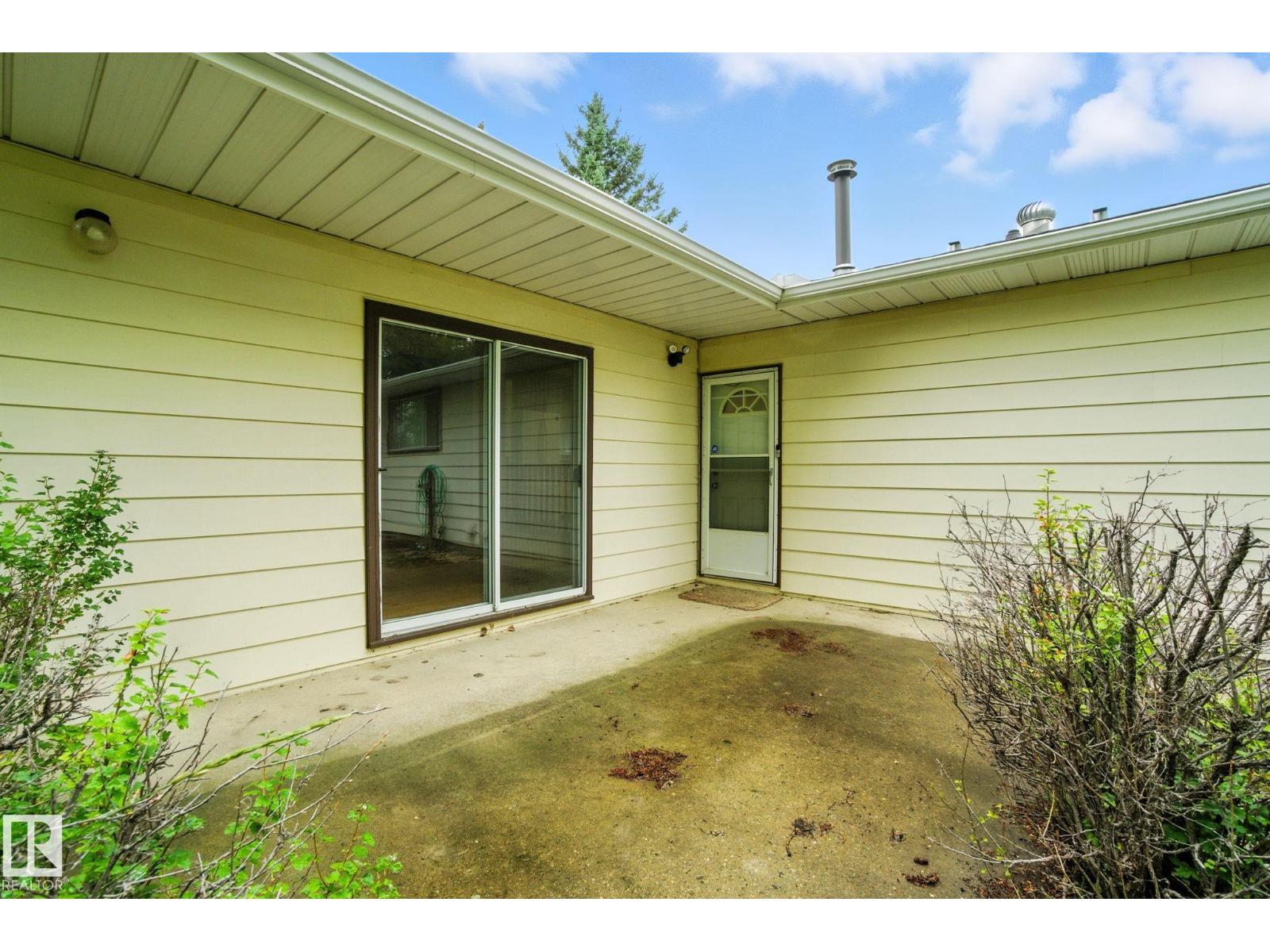 Photo 36 of 5501 54 Av, Beaumont AB