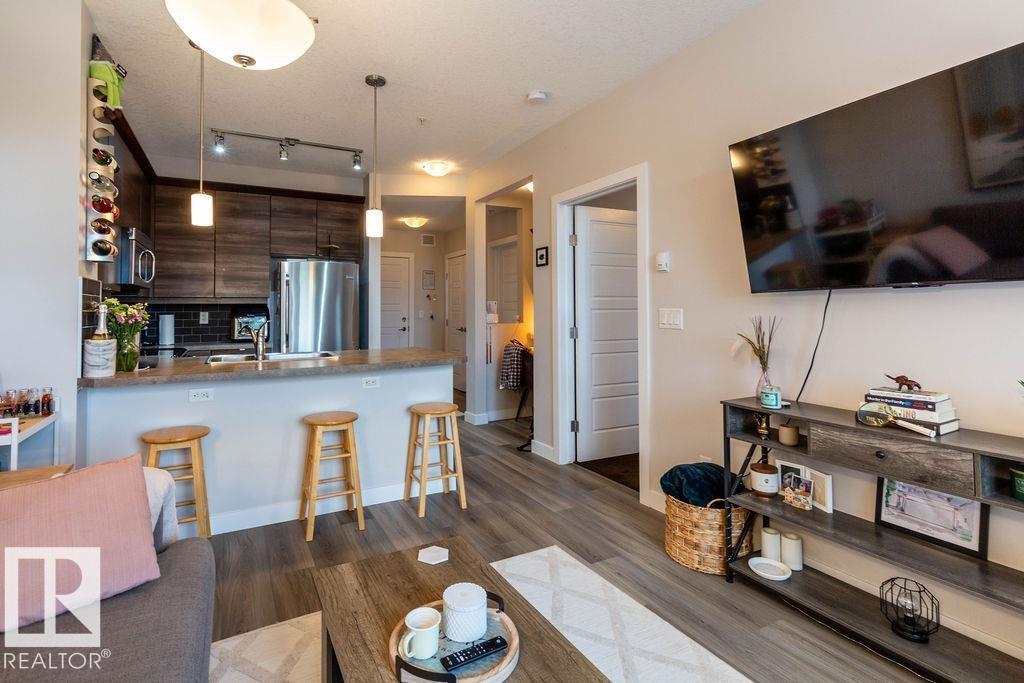 Photo 10 of 301 2590 Anderson Wy Sw, Edmonton AB