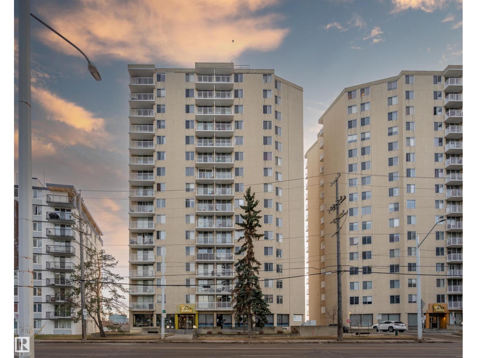 Photo 9 of 1007 12121 Jasper Av Nw, Edmonton AB