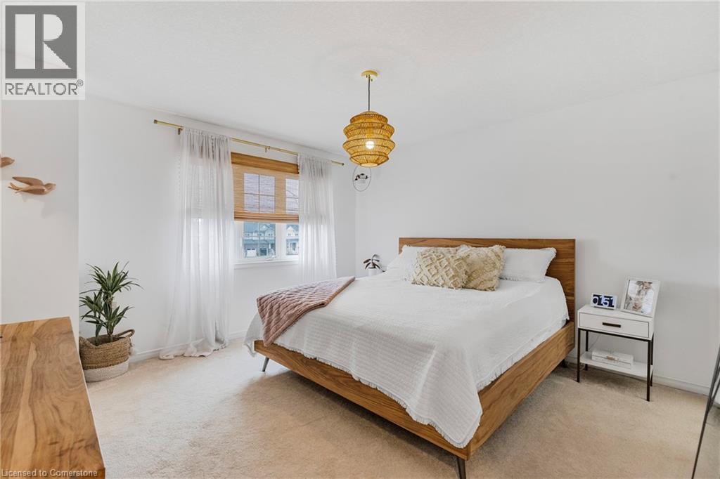 Photo 11 of 154 Maclachlan Avenue, Caledonia ON