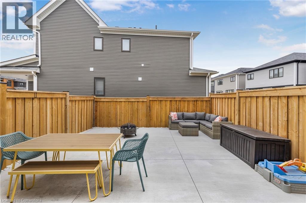Photo 18 of 154 Maclachlan Avenue, Caledonia ON