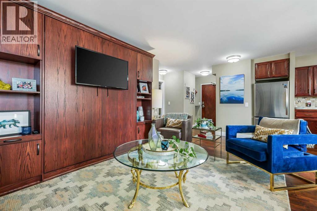 404, 80 Point Mckay Crescent NW, Calgary, Alberta