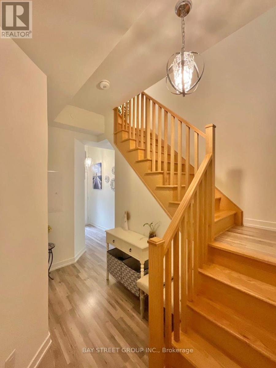 Photo 26 of 12 370 G Red Maple Road, Richmond Hill ON
