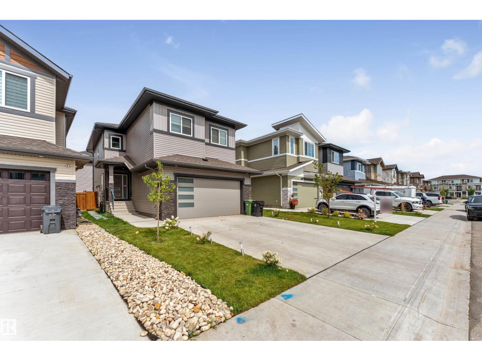 Photo 1 of 449 Roberts Cr, Leduc AB