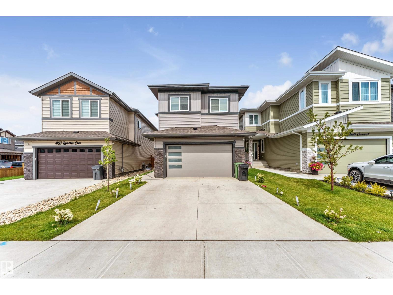 Photo 2 of 449 Roberts Cr, Leduc AB