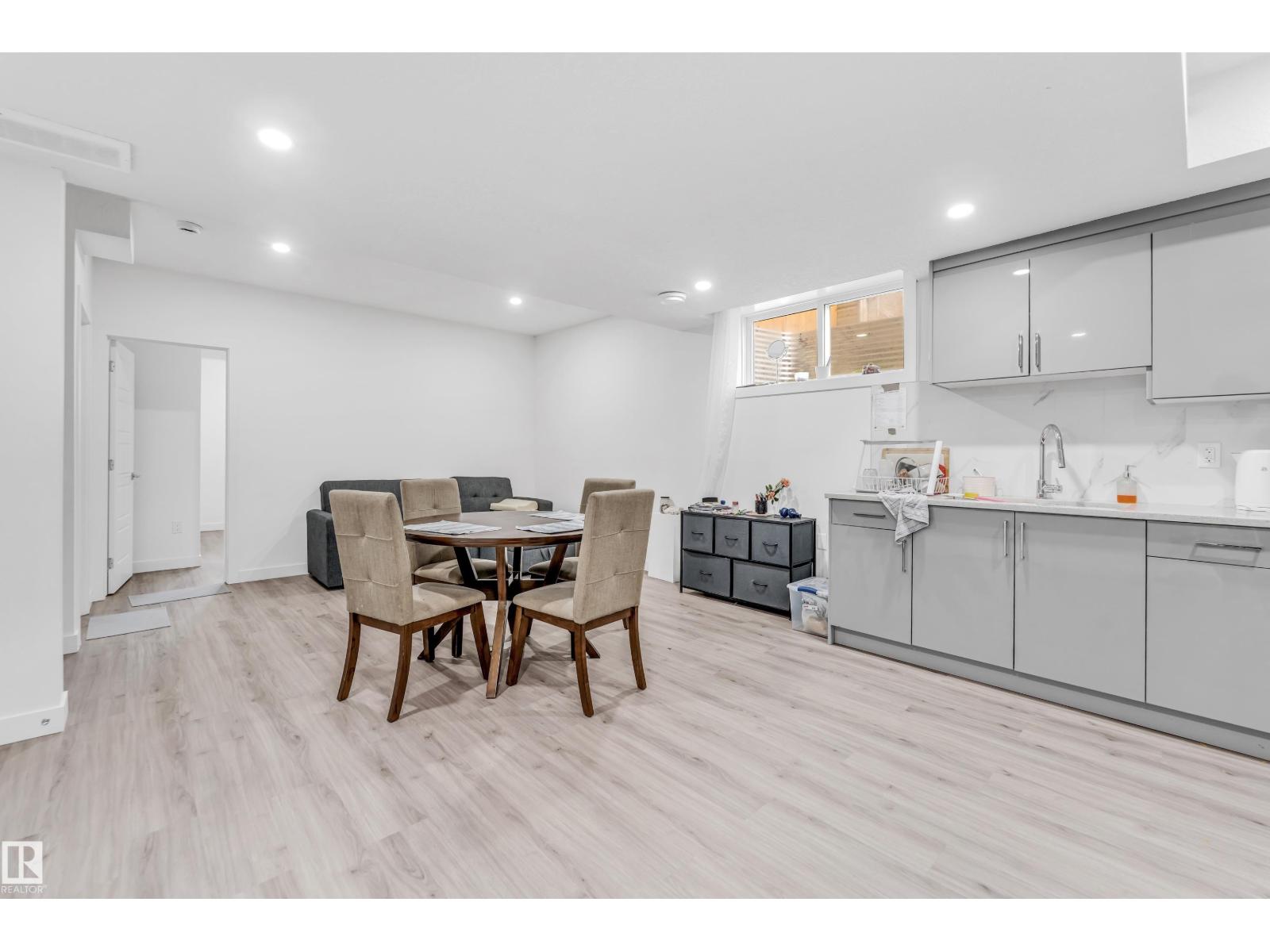 Photo 57 of 449 Roberts Cr, Leduc AB