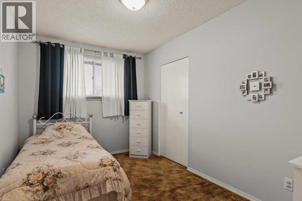 Single Family House Bungalow for Sale in  Mardale Road NE Marlborough Calgary 