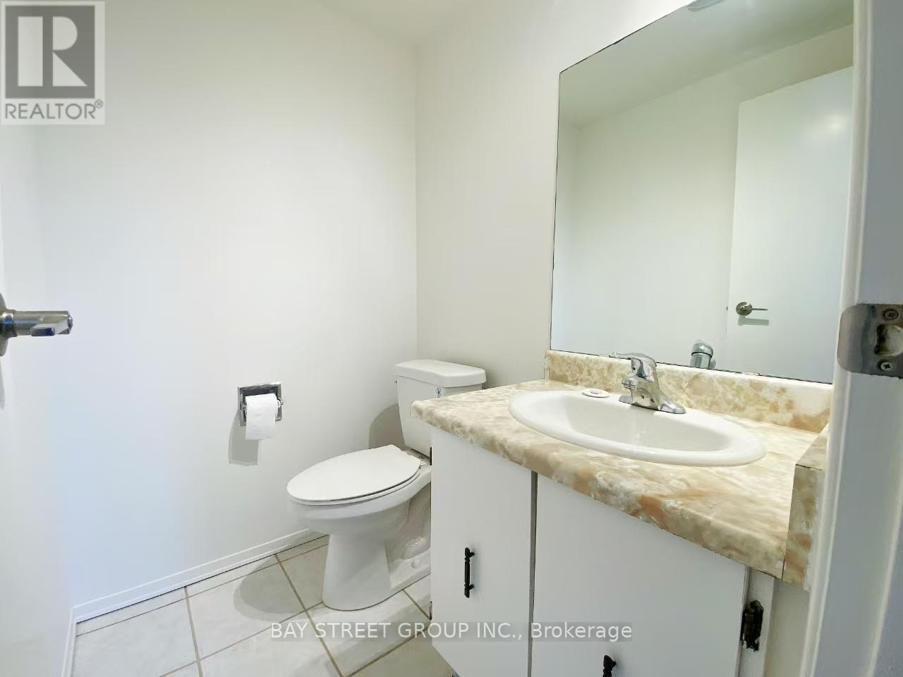 Photo 6 of 68 Hendon Road, Markham ON