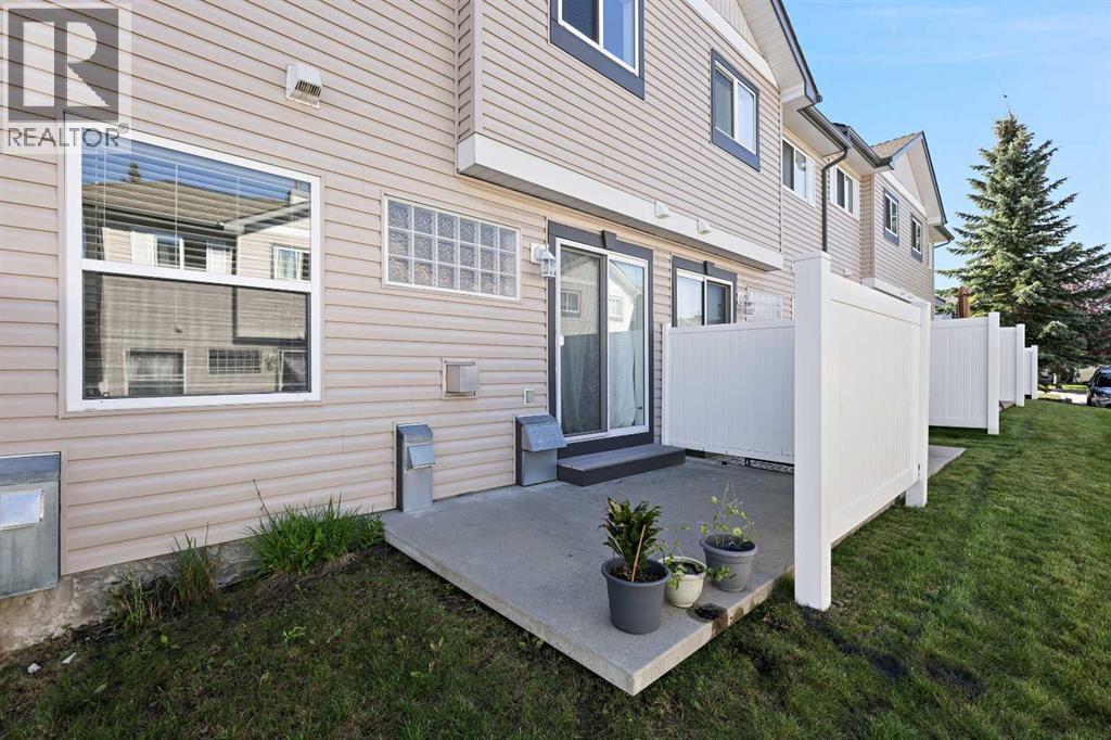 Single Family House for Sale in  Millview Green SW Millrise Calgary 