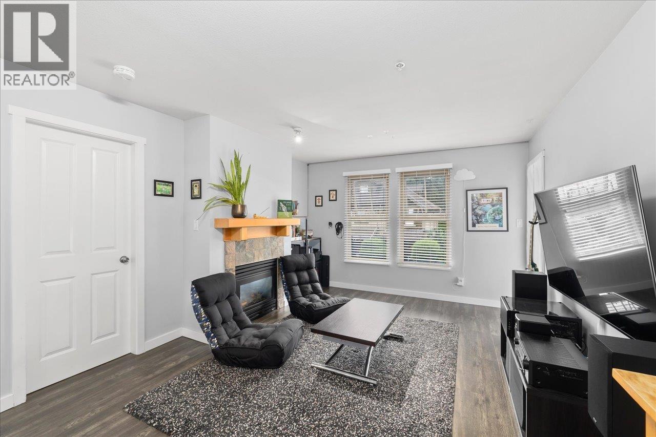 Photo 4 of 207 15 Smokey Smith Place, New Westminster BC