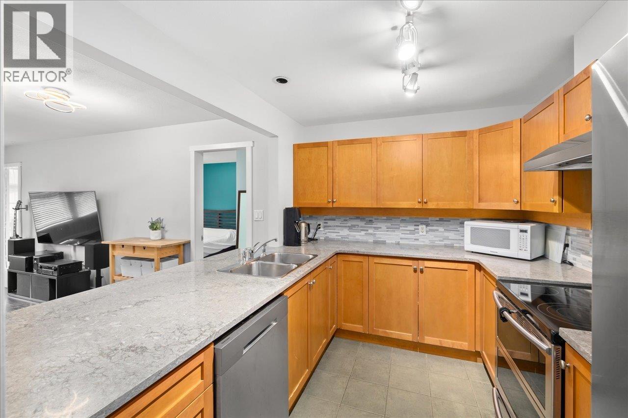 Photo 11 of 207 15 Smokey Smith Place, New Westminster BC