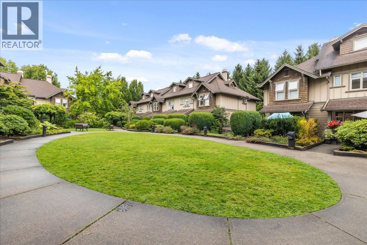 Photo 26 of 207 15 Smokey Smith Place, New Westminster BC
