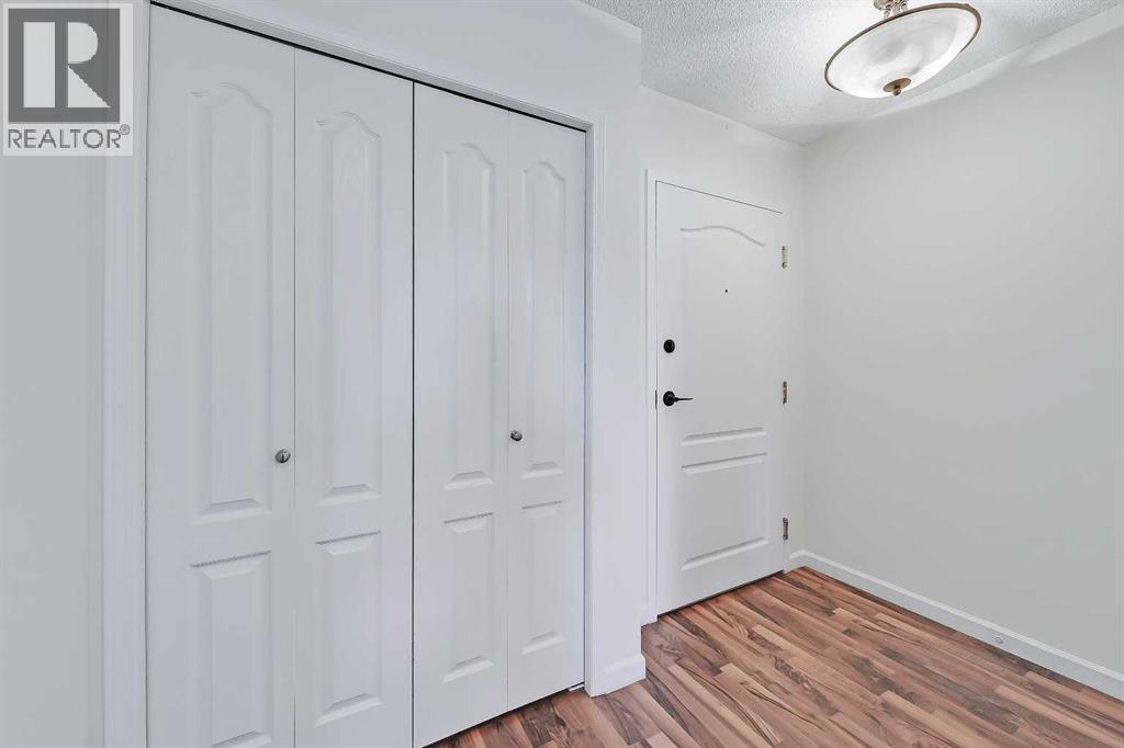 411, 30 Sierra Morena Mews SW, Calgary, Alberta