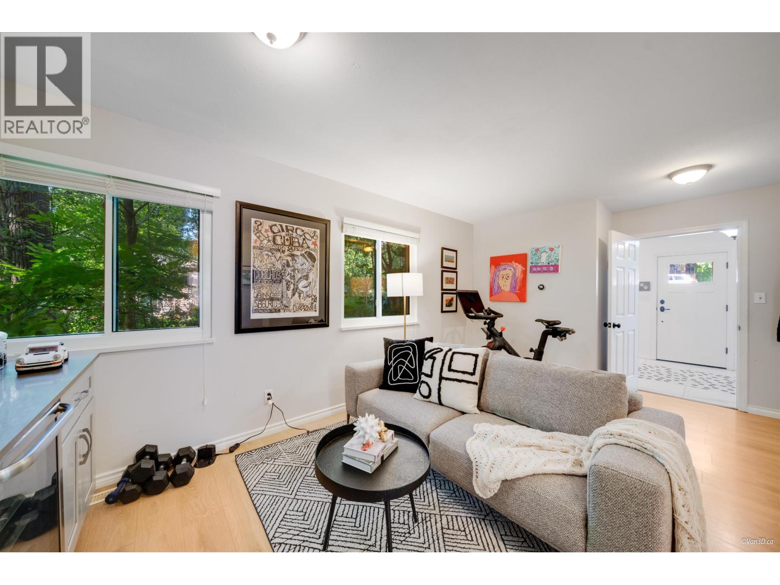 Photo 25 of 1911 Mahon Avenue, North Vancouver BC