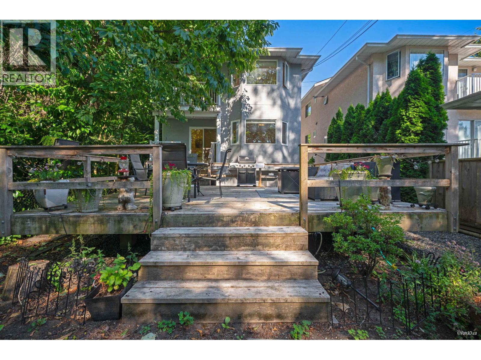 Photo 32 of 1911 Mahon Avenue, North Vancouver BC