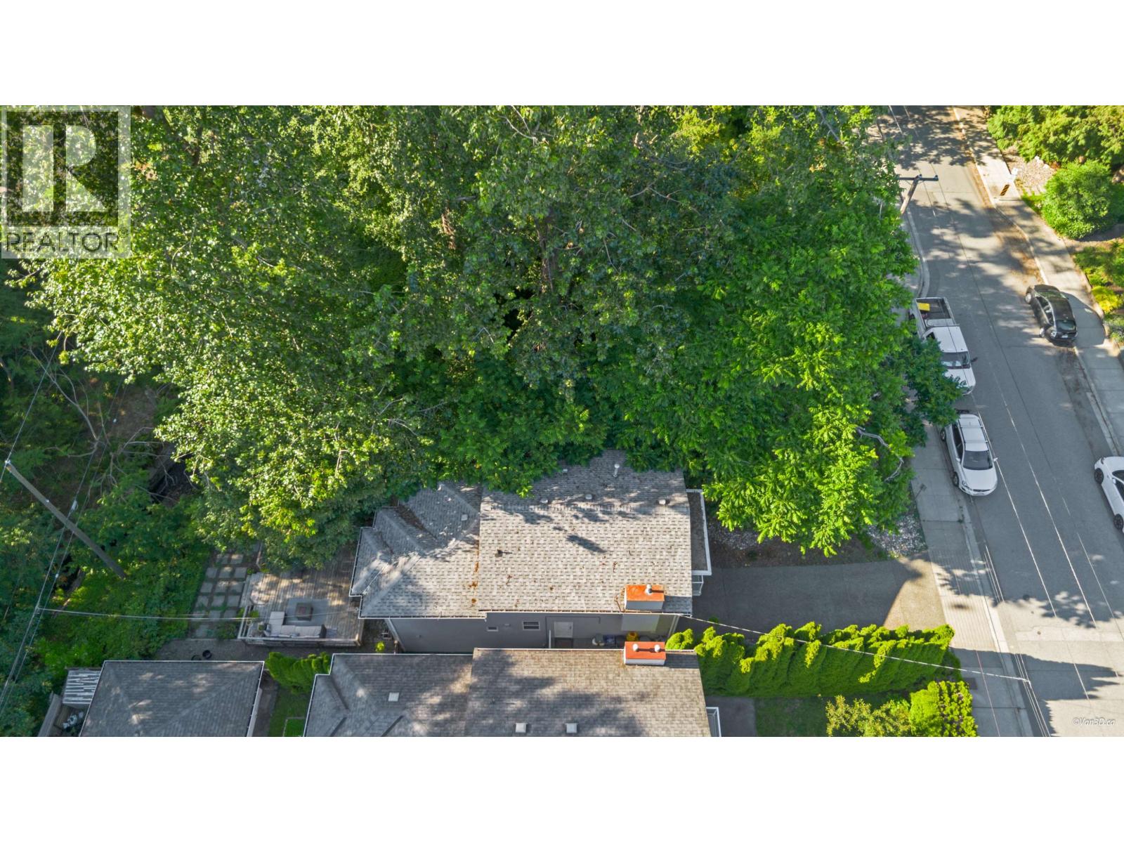 Photo 33 of 1911 Mahon Avenue, North Vancouver BC