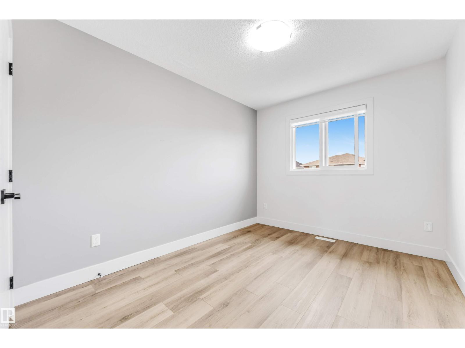 Photo 35 of 576 Glenridding Ravine Dr Sw, Edmonton AB