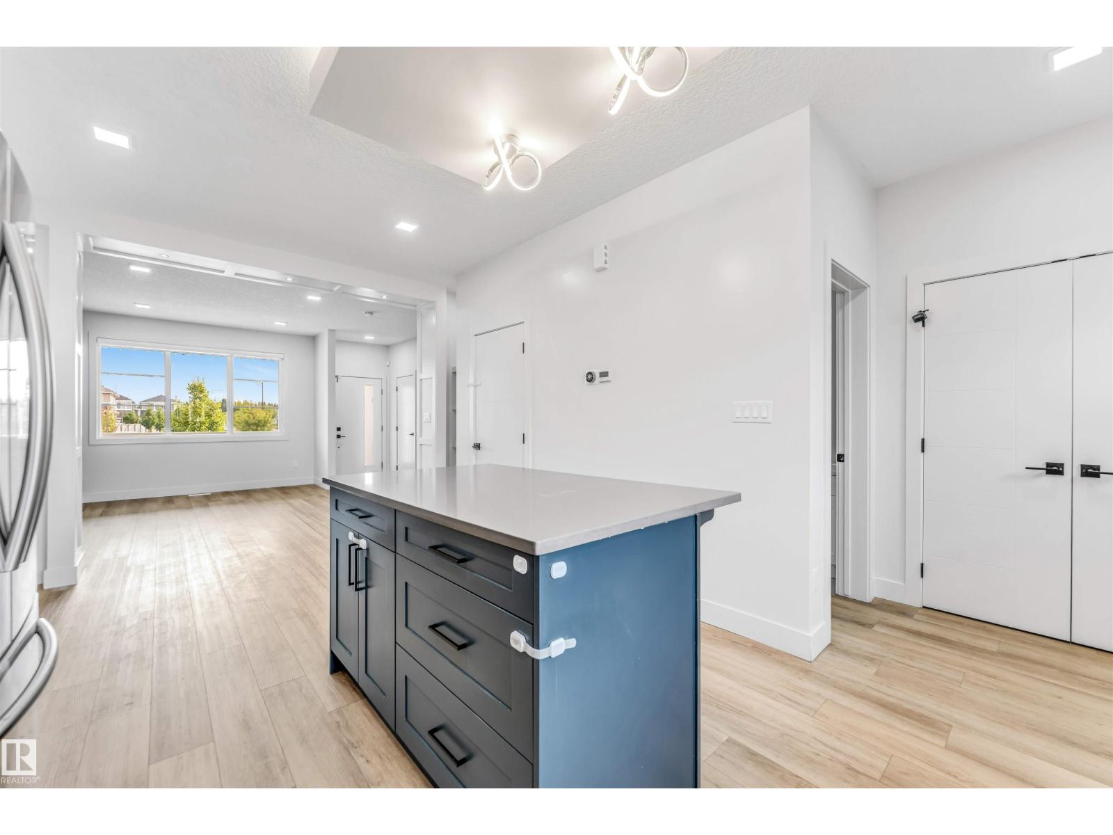 Photo 22 of 576 Glenridding Ravine Dr Sw, Edmonton AB