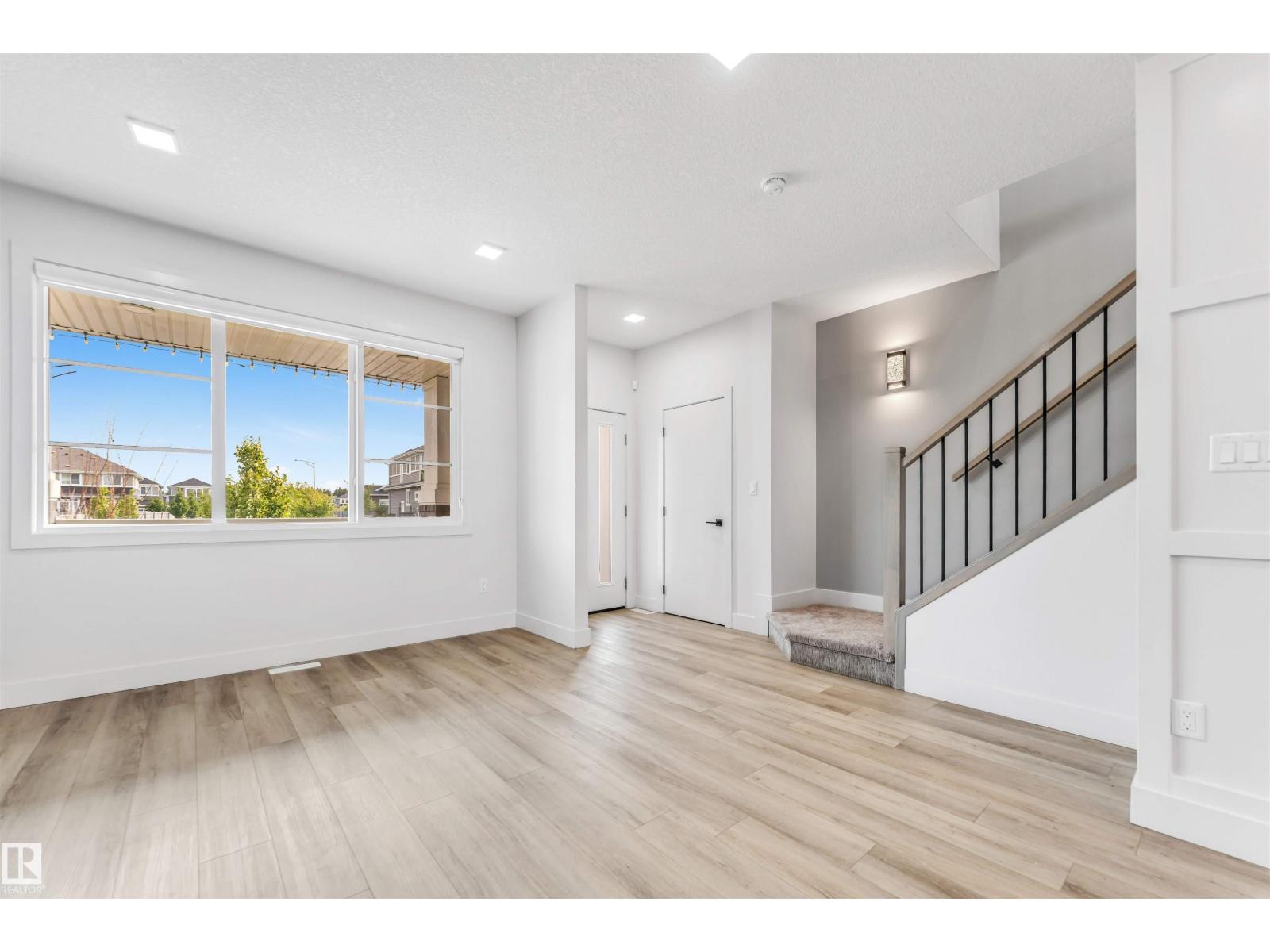 Photo 20 of 576 Glenridding Ravine Dr Sw, Edmonton AB