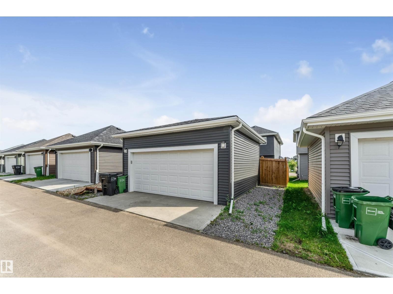 Photo 8 of 576 Glenridding Ravine Dr Sw, Edmonton AB