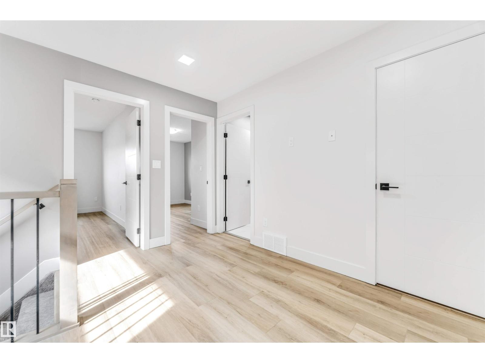 Photo 33 of 576 Glenridding Ravine Dr Sw, Edmonton AB